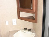 2016 Coachmen Freedom Express Photo #12