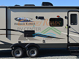 2016 Coachmen Freedom Express Photo #8