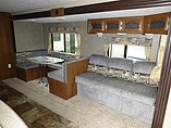 2015 Coachmen Freedom Express Photo #12