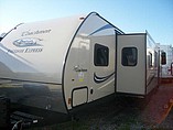 2015 Coachmen Freedom Express Photo #2
