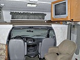 2006 Coachmen Freelander Photo #4