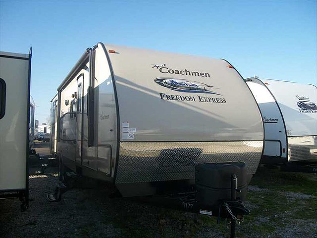 15 Coachmen Freedom Express