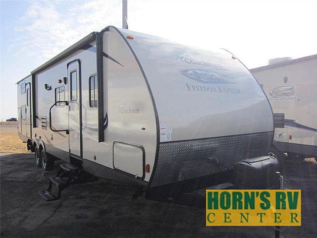 2015 Coachmen Freedom Express Photo