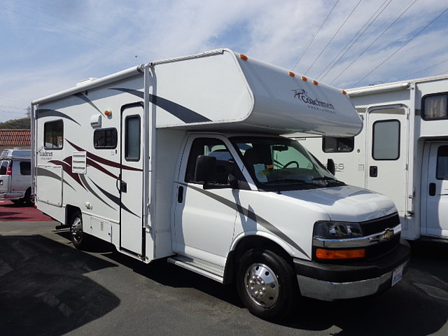 2010 Coachmen Freelander Photo