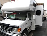 2007 Coachmen Freelander Photo #2