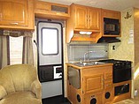 2009 Coachmen Freelander Photo #9