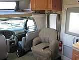 2004 Coachmen Freelander Photo #7