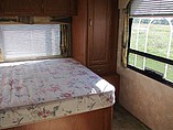2004 Coachmen Freelander Photo #15