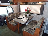 2005 Coachmen Freelander Photo #9