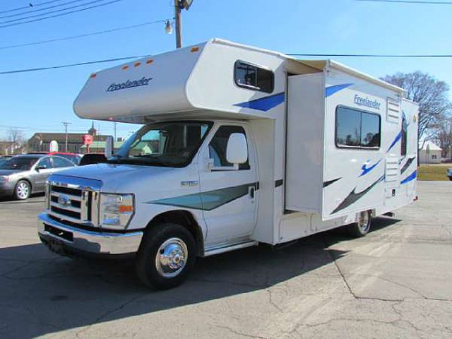 2009 Coachmen Freelander Photo