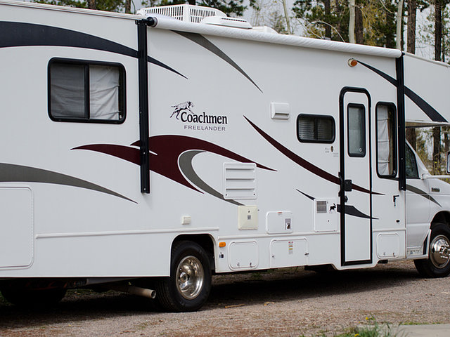 2011 Coachmen Freelander Photo