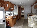 2005 Coachmen Leprechaun Photo #18