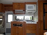 2005 Coachmen Leprechaun Photo #24