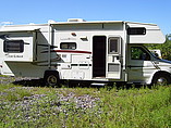 2003 Coachmen Leprechaun Photo #3