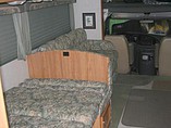 2001 Coachmen Leprechaun Photo #4
