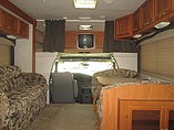 2003 Coachmen Leprechaun Photo #6