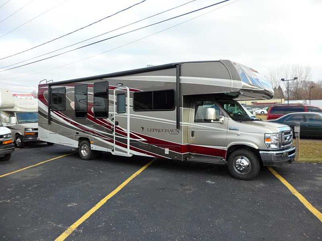 15 Coachmen Leprechaun