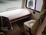 2015 Coachmen Mirada Photo #17