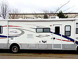 2004 Coachmen Mirada Photo #9