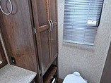 2016 Coachmen Mirada Photo #11
