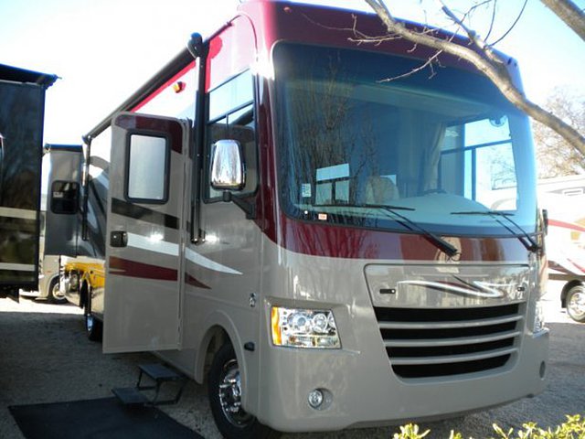 2015 Coachmen Mirada Photo