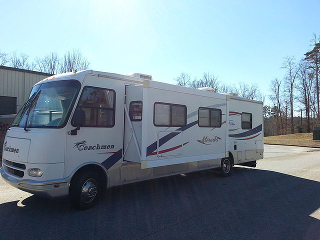 2004 Coachmen Mirada Photo