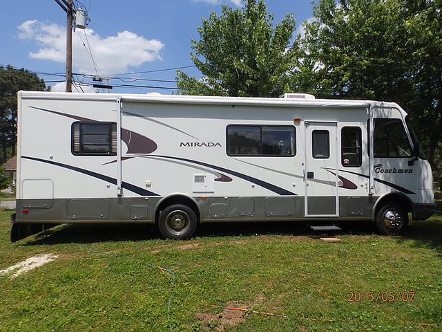 2003 Coachmen Mirada Photo