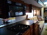 2007 Coachmen Pathfinder Photo #4