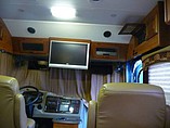 2007 Coachmen Pathfinder Photo #7