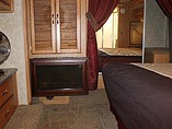 2011 Coachmen Pathfinder Photo #15