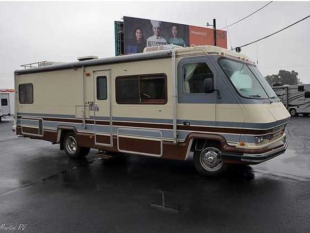 86 Coachmen Royal