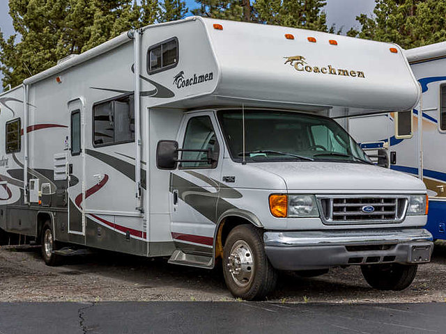 2005 Coachmen Coachmen Photo