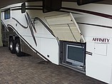 2002 Country Coach Affinity Photo #12