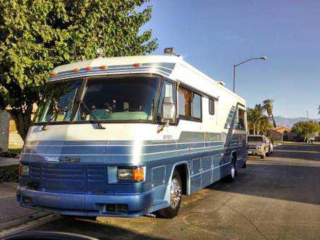 1991 Country Coach Affinity Photo