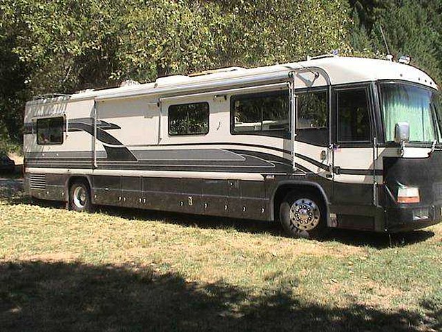 1995 Country Coach Affinity Photo