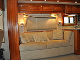 2005 Country Coach Allure 470 Photo #7