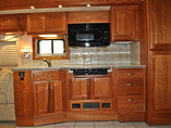 2005 Country Coach Allure 470 Photo #8