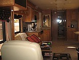 2005 Country Coach Allure 470 Photo #4