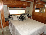 2008 Country Coach Allure 470 Photo #17