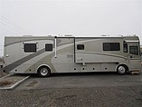 2005 Country Coach Inspire 330 Photo #3