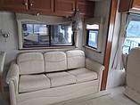 2005 Country Coach Inspire 330 Photo #13
