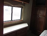 2005 Country Coach Inspire 330 Photo #26