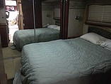 2005 Country Coach Inspire 330 Photo #2