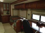 2005 Country Coach Inspire 330 Photo #5