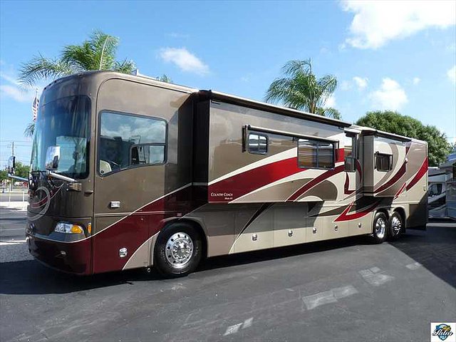2008 Country Coach Allure 470 Photo