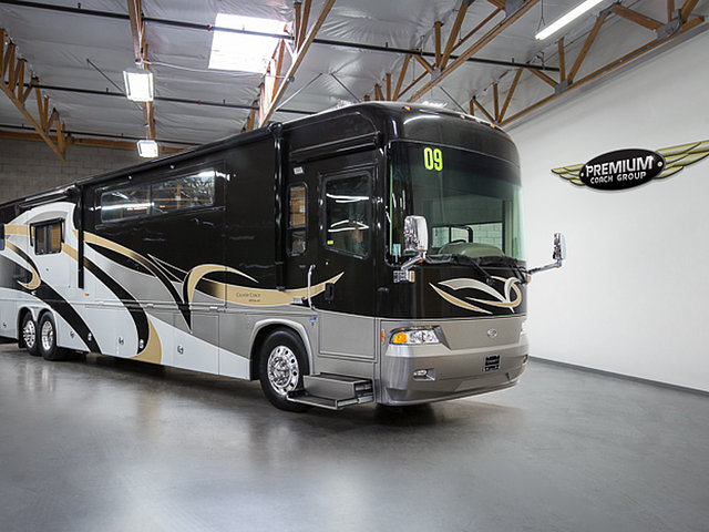 2009 Country Coach Allure Photo