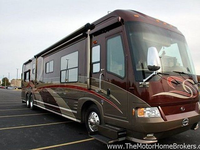 2007 Country Coach Intrigue Photo