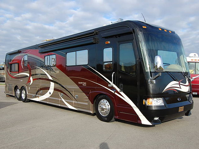 2009 Country Coach Intrigue Photo