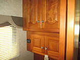2004 Country Coach Intrigue Photo #23
