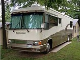 95 Country Coach Magna